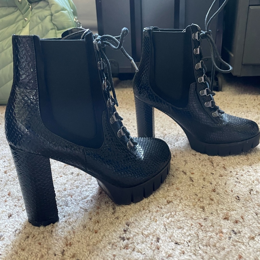 Comfy black booties